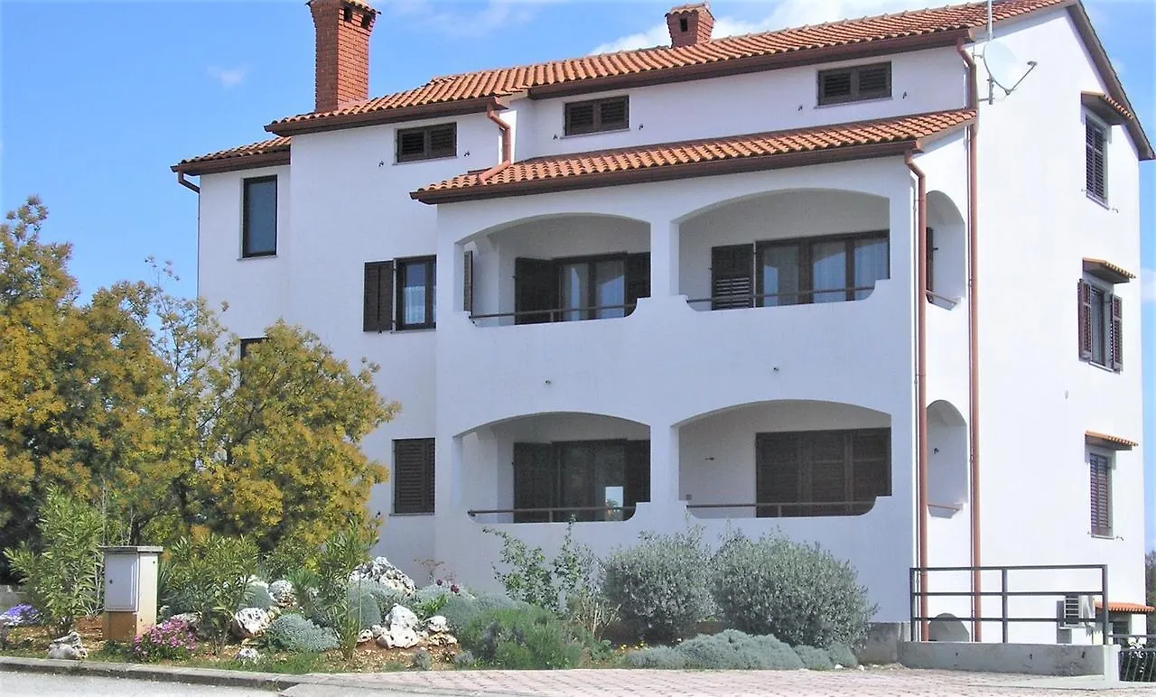 Apartment Davorka 브르사르